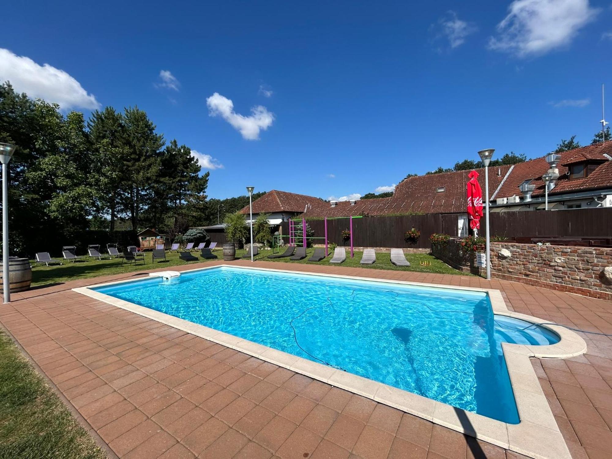 Garni Hotel Celnice Břeclav Εξωτερικό φωτογραφία